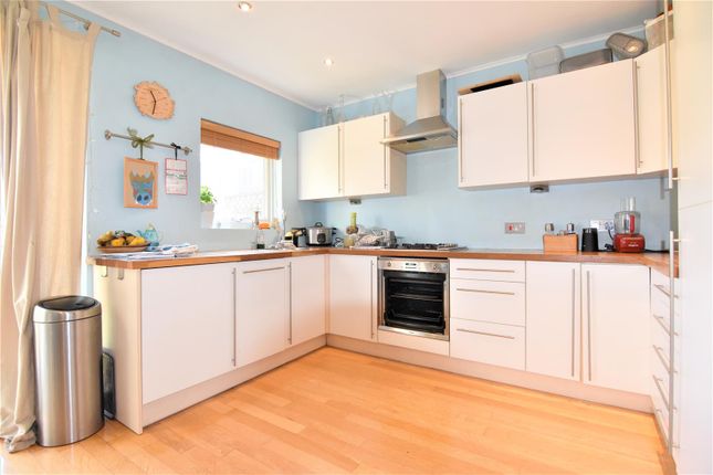 24, Cowper Road, Kingston Upon Thames photo 2
