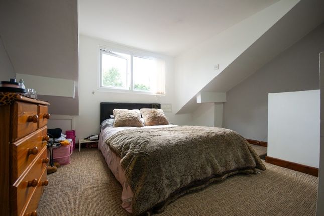 21, Luton Road, Birmingham photo 4