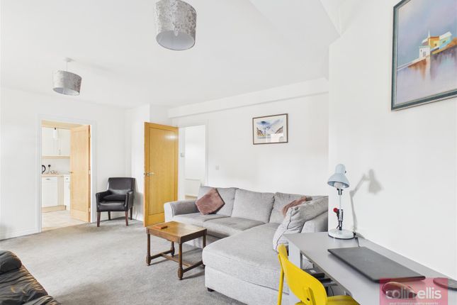 49, Fenby Gardens, Scarborough photo 4