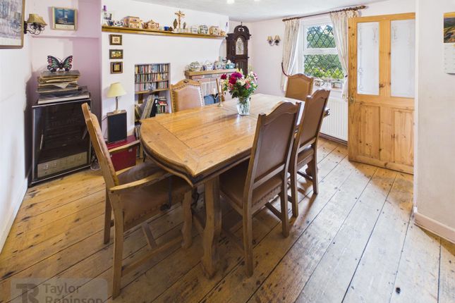 Providence Cottage, Ifield Green, Crawley photo 4