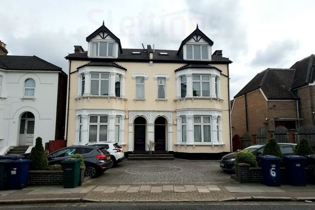 1-bed flat on Flat 3, 52, Finchley Lane, London, £200,000