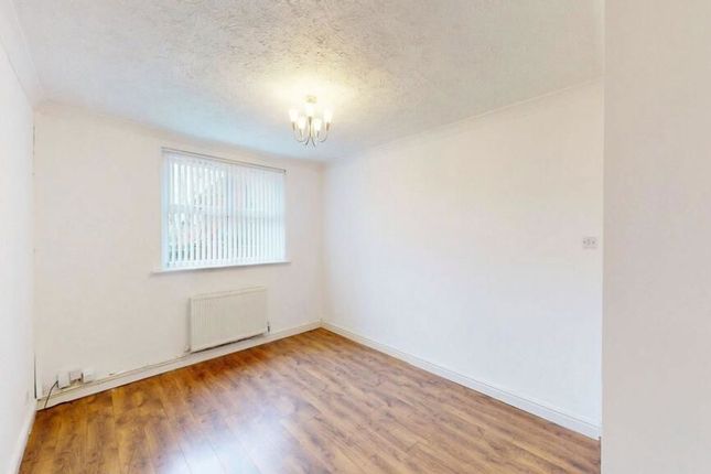 64, Southfield Drive, Westhoughton photo 2