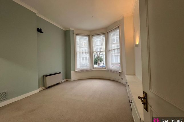 86C, Sinclair Road, London photo 3