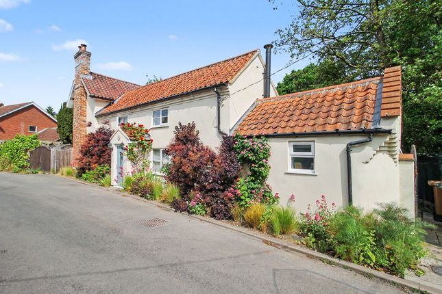 Mallard Cottage, 8 The Street, Corpusty photo 4