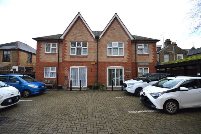 Thumbnail Flat for sale in Godfreys Mews, Chelmsford