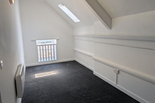 27ZH, Apartment 34 Old Coronation School, Meyrick Street, Pembroke Dock photo 3