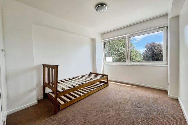 Flat 9, Westbourne House, Wheatlands, Hounslow photo 5