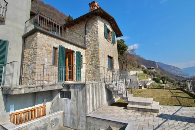 Villa for sale in Via Lombardia, Sarnico, Bergamo, Lombardy, Italy