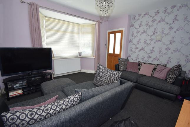 90, Highfield Drive, South Shields photo 3