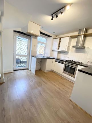 Cottage to rent in New Park Road, Lee Mill, Ivybridge