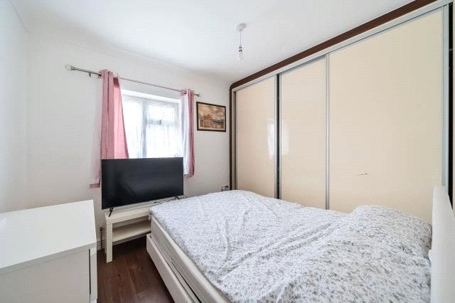 45, Beresford Avenue, Slough photo 5