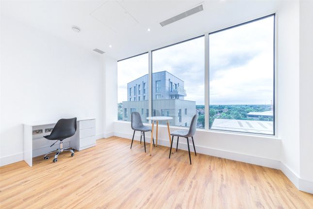 Thumbnail Studio to rent in West Gate, London