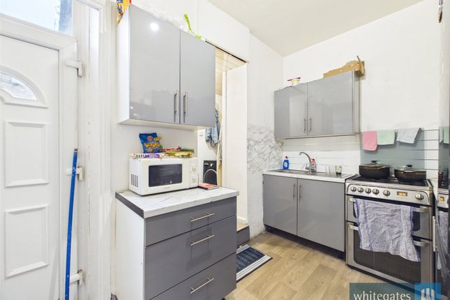 12, Jennings Place, West Yorkshire photo 4
