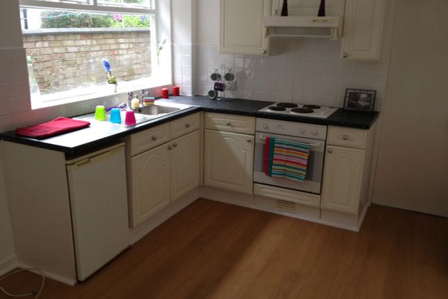 Room to rent in Sykefield Avenue, Leicester