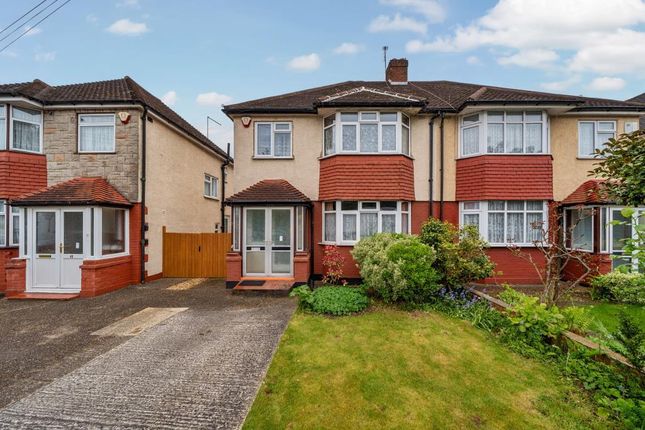 Thumbnail Semi-detached house for sale in Slough, Berkshire