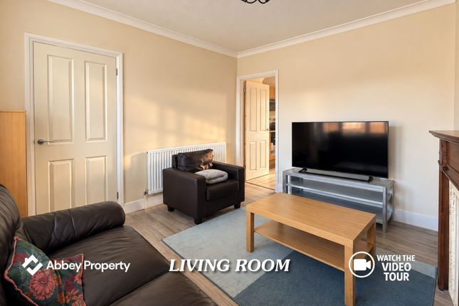 13 Pomfret Avenue, Luton photo 3