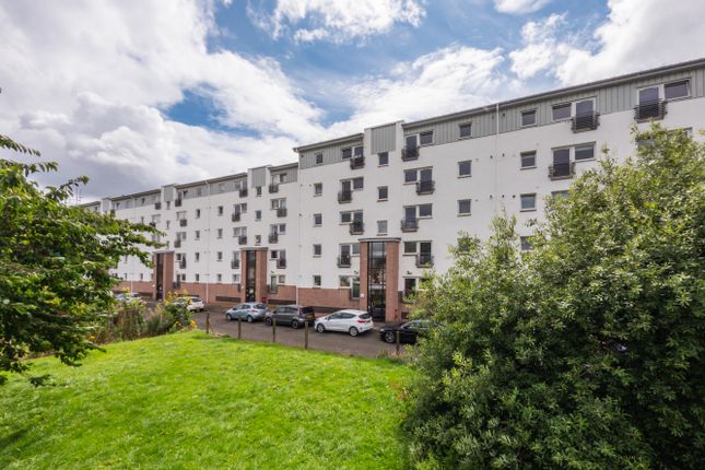 Thumbnail Flat for sale in Curle Street, Glasgow