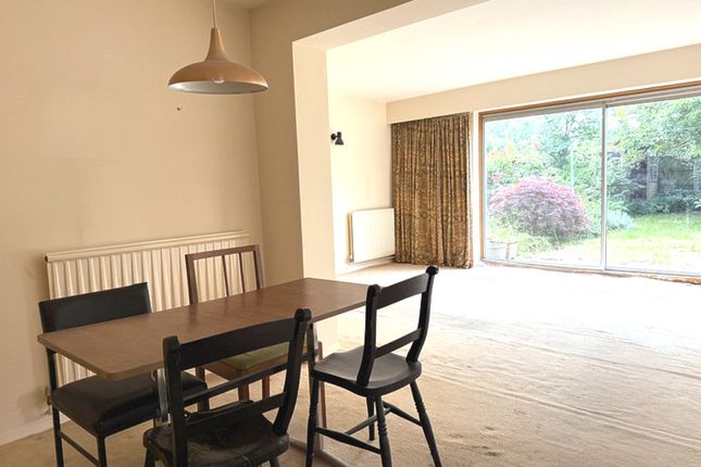 4, Kirfield Drive, Hinckley photo 4