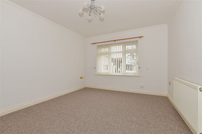 Stanley Road, Herne Bay photo 3