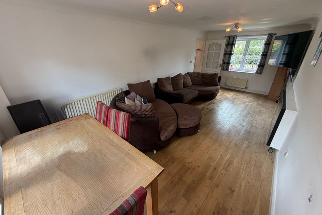 11, Bayston Court, Peterborough photo 3