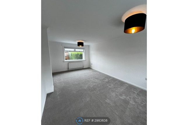 Heron Place, Johnstone photo 3