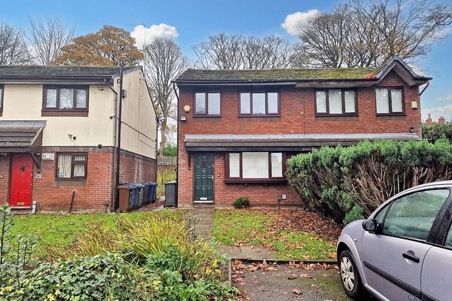 9 Crescent Grove, Manchester photo 2