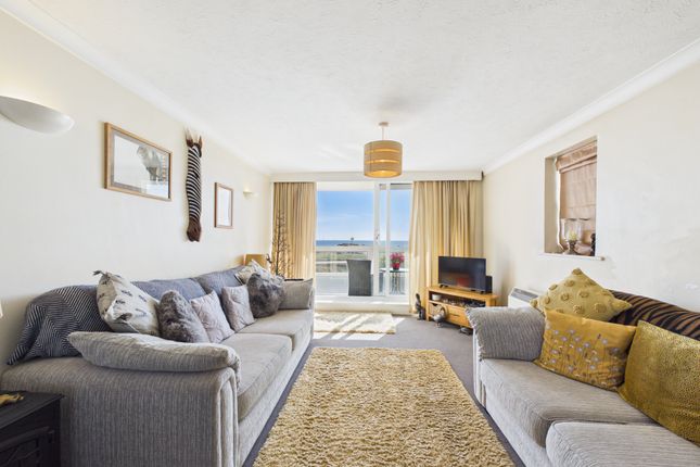 2 Widewater Court, West Beach, Shoreham-by-Sea photo 4