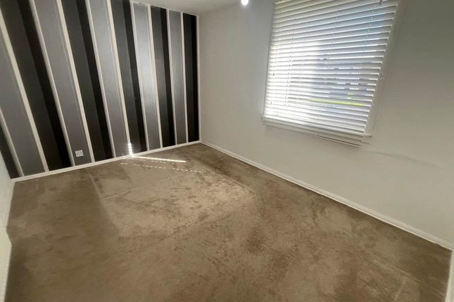 38C Finavon Street, Dundee photo 5