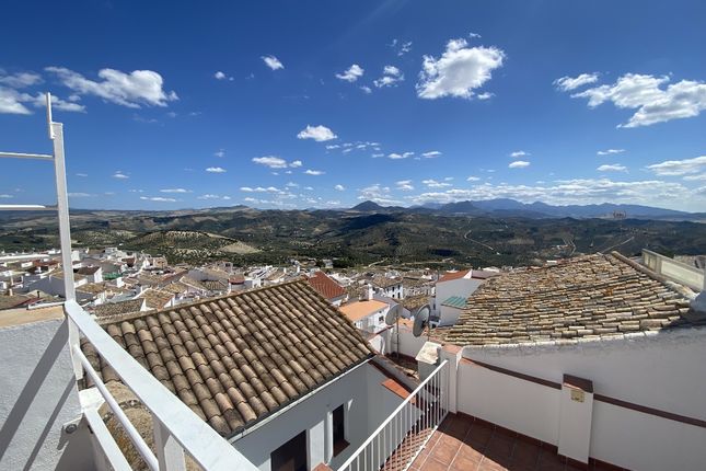 Town house for sale in Olvera, Andalucia, Spain