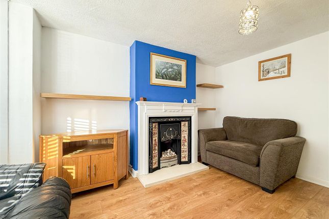 12, Queens Road, Burnham-On-Crouch photo 3