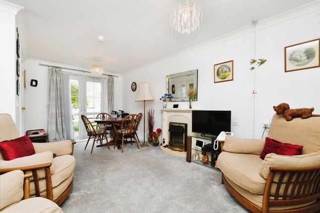 Flat for sale in Cooper Court, Maldon