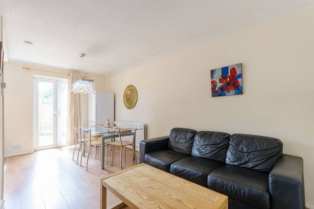Thumbnail Terraced house for sale in St Georges Gardens, Surbiton