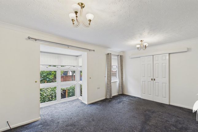 15, Beecholm Court, Sunderland photo 3