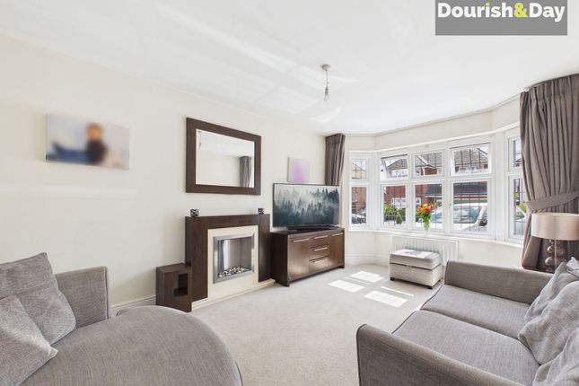 7 Northburgh Avenue, Stafford photo 2