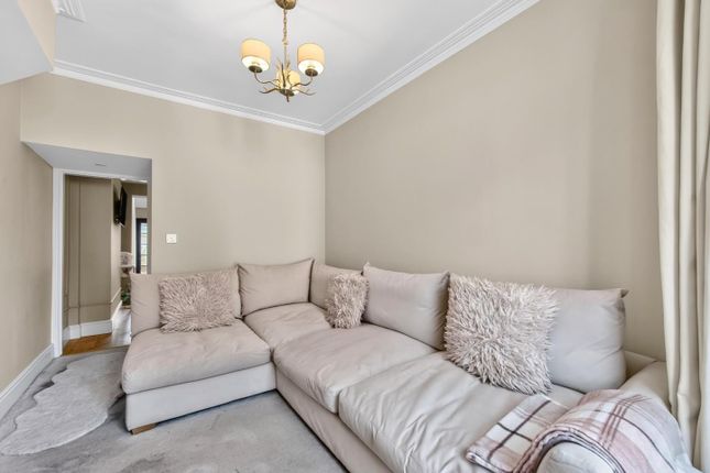 28, Neville Terrace, York photo 3