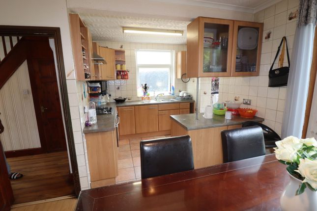 18, Dordans Road , Luton  photo 4