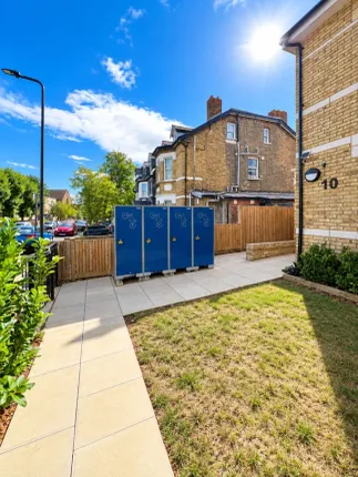 Nicoll Road, London photo 3