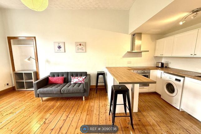 1 Bedroom Flat in EH8 9QY