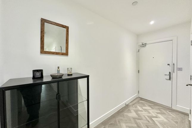 Flat 72, 34, Bluenote Apartments, Blyth Road, Hayes photo 4