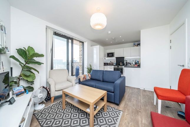 Flat 66, Kingfisher Heights, 2, Bramwell Way, London photo 4