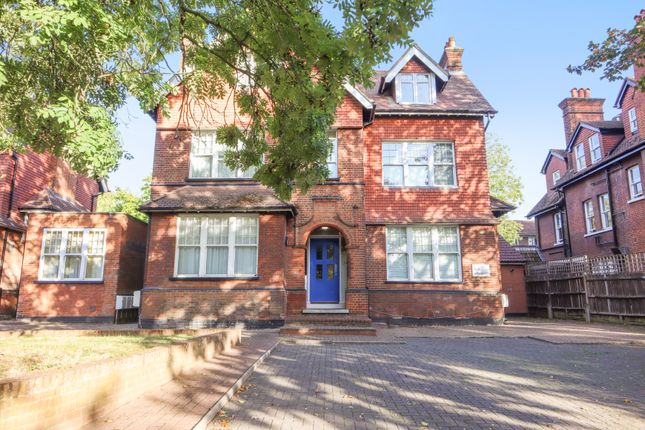 Studio flat on London, £125,000