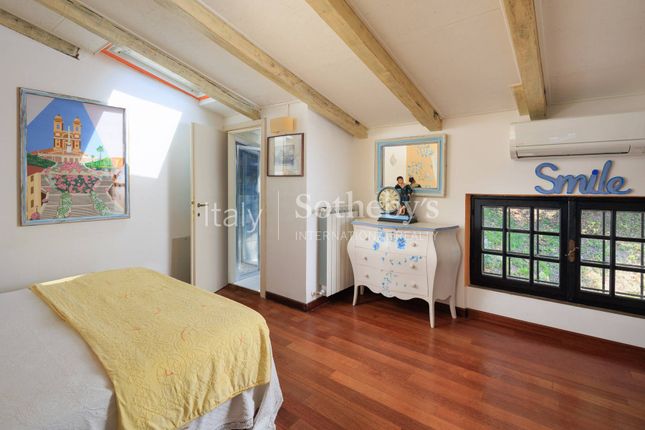 Country house for sale in Via Dante Alighieri, Castelnuovo Magra, Liguria