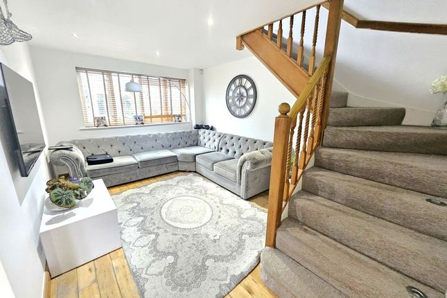 67, Poplar Grove, London photo 3
