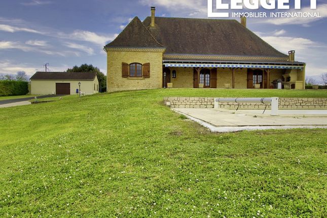 Villa for sale in Montrem, Dordogne, Nouvelle-Aquitaine