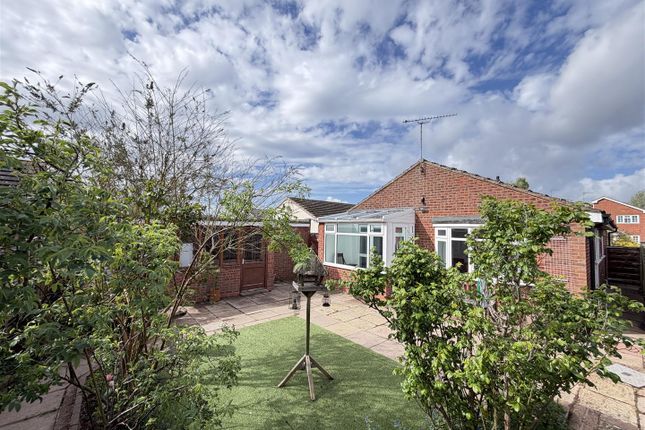 25, Hammerton Way, Wellesbourne photo 2