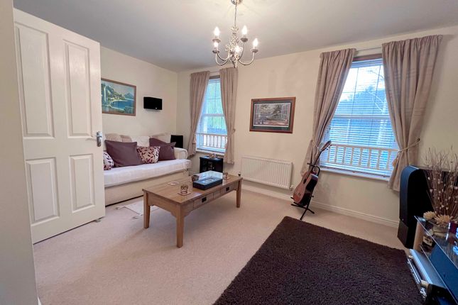 Town house for sale in King Harolds View, Caldicot