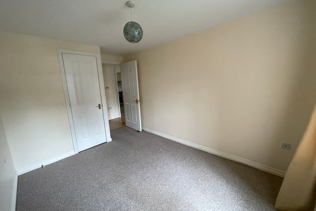 Flat to rent in Corelli Close, Stratford-Upon-Avon
