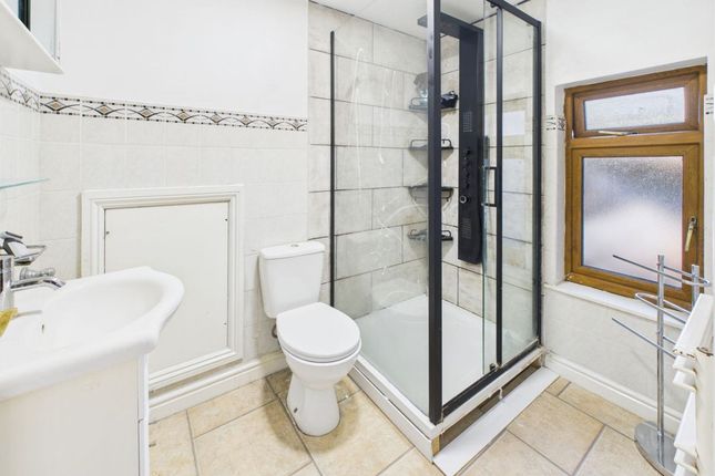 Room 1, 60a High Street, Cheltenham photo 4