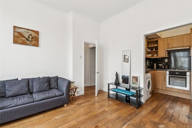 Flat 6, 84, Sinclair Road, Shepherds Bush photo 4