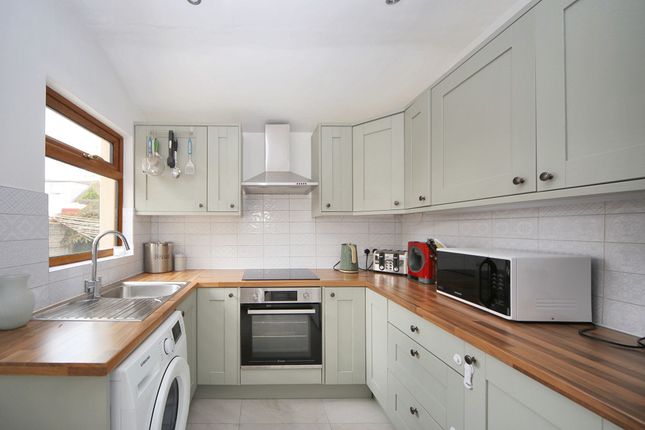61 Gathurst Lane, Wigan photo 3